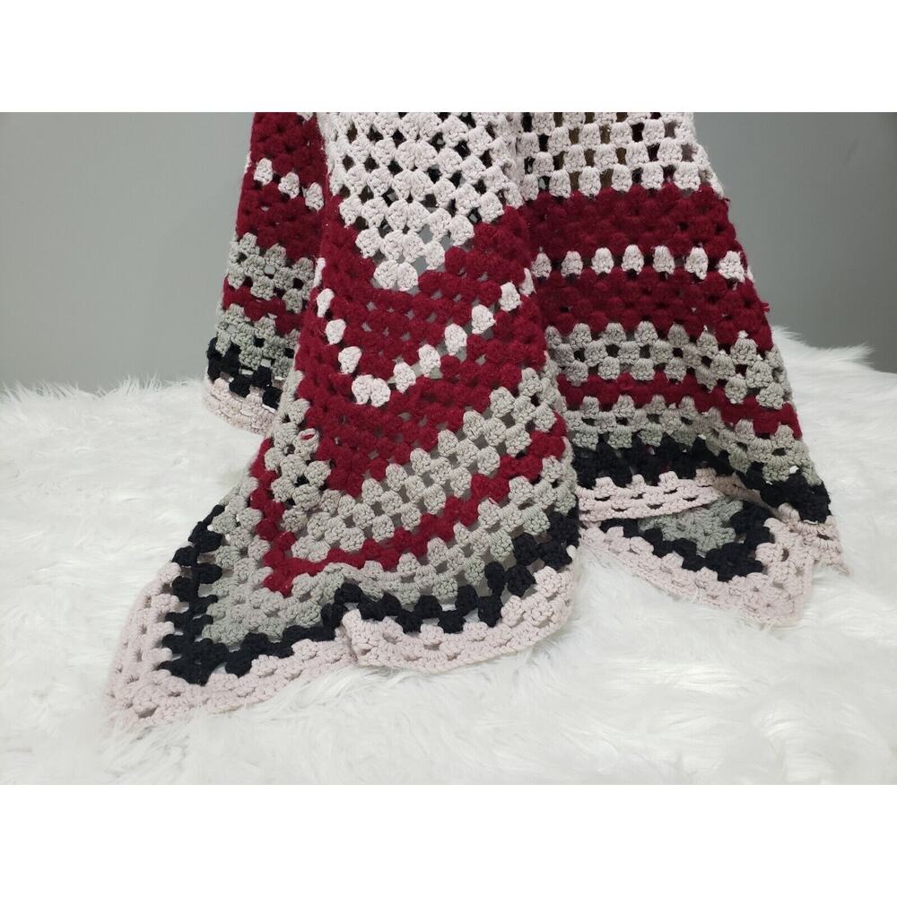 Vintage afghan lap throw blanket baby nursery boho cottagecore‎ mauve black gray